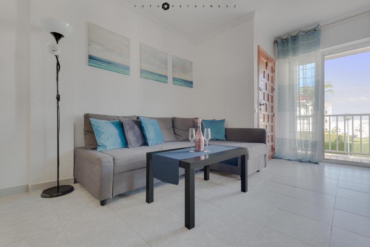 With Pool, Sea Views & Balcony Less Than 10min Walk To La Mata Beach! Apartment Torrevieja